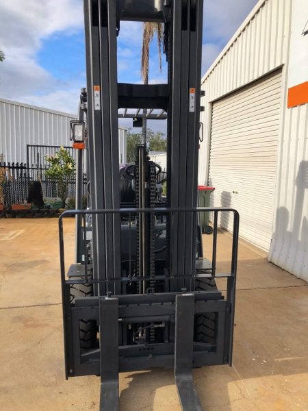 Crown Pro 5 Series Refurbished